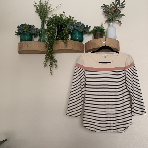 Black white and pink stripe shirt 3/4 sleeve - Picture 2 of 2